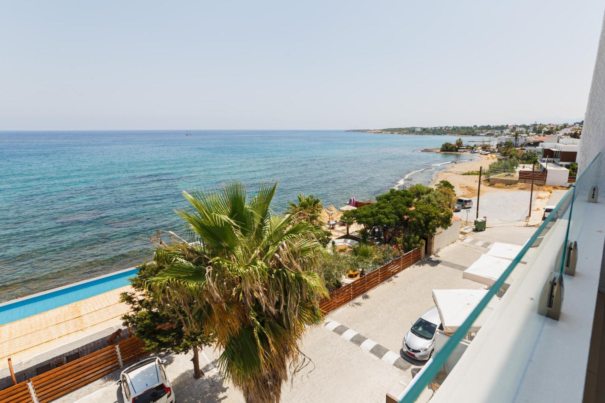 Azure Bay Ξενοδοχείο Ayia Varvara Εξωτερικό φωτογραφία