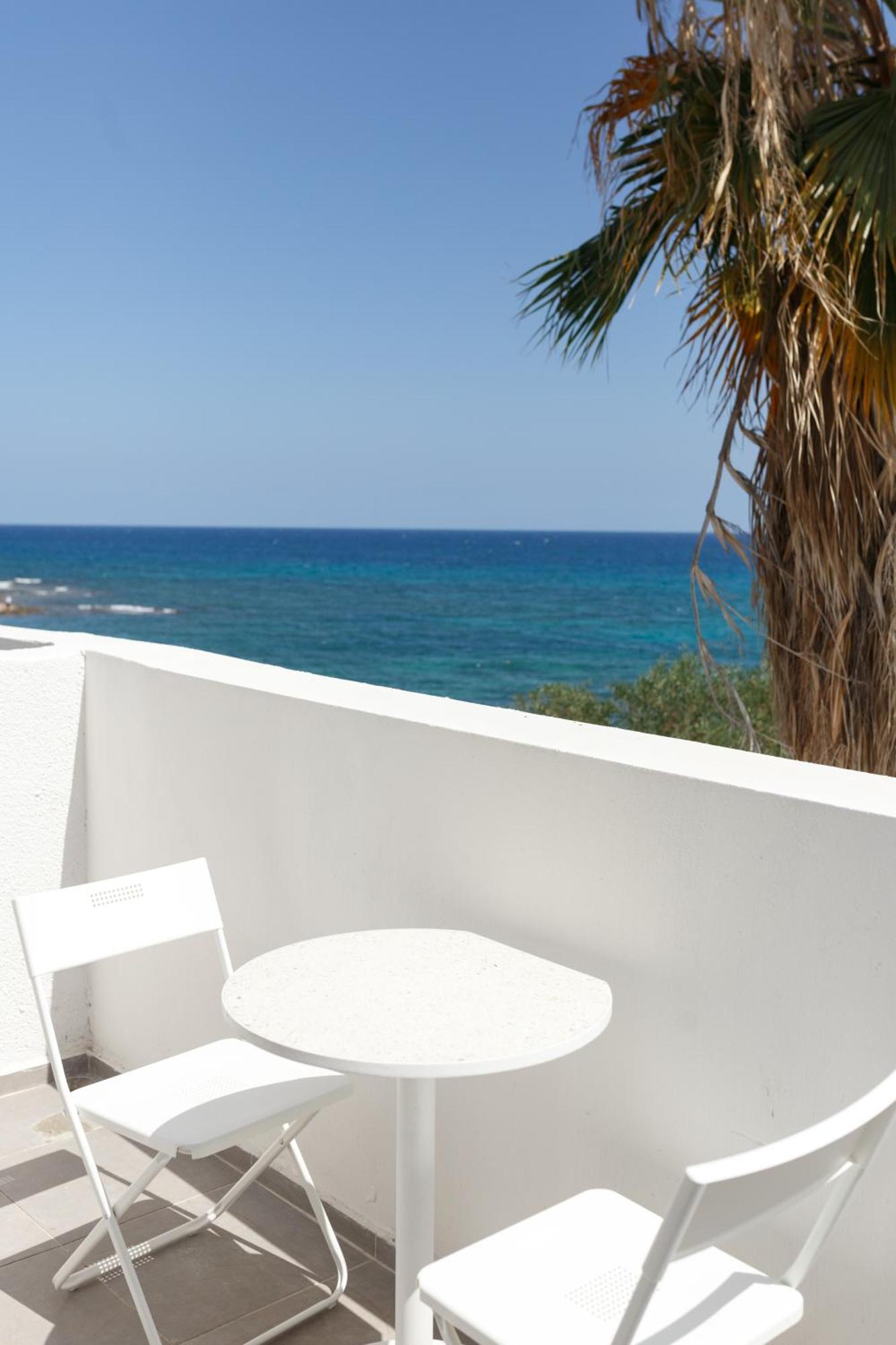 Azure Bay Ξενοδοχείο Ayia Varvara Εξωτερικό φωτογραφία